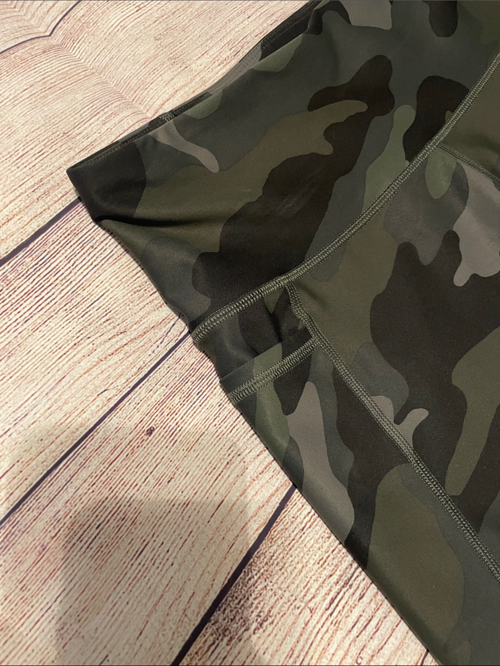 Old Navy Olive Camo High-Waist Bike Shorts with Side Pockets - Picture 2 of 5